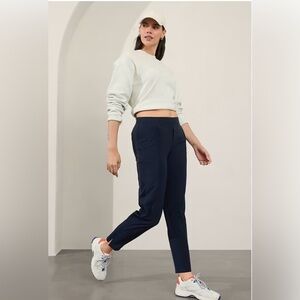 EUC Athleta  Brooklyn Athletic Ankle Pant   sz10